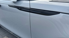 Land Rover Range Rover Velar 2.0 D200 MHEV Dynamic SE 5dr Auto Diesel Estate